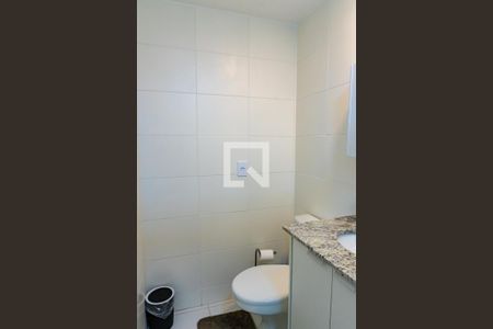 Banheiro de kitnet/studio para alugar com 1 quarto, 24m² em Vila Clementino, São Paulo