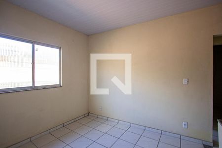 Sala de casa para alugar com 2 quartos, 60m² em Pião, São Gonçalo