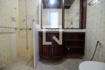 Apartamento à venda com 99m², 3 quartos e 2 vagasBanheiro da Suíte