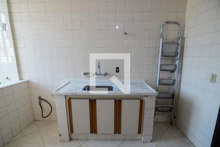 Apartamento à venda com 99m², 3 quartos e 2 vagasCozinha