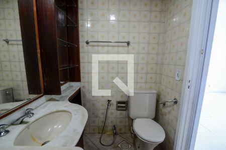 Apartamento à venda com 99m², 3 quartos e 2 vagasBanheiro da Suíte