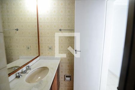 Apartamento à venda com 99m², 3 quartos e 2 vagasBanheiro Social