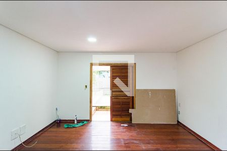 Quarto de casa para alugar com 3 quartos, 200m² em Vila Fachini, São Paulo