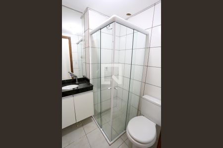 Banheiro de apartamento para alugar com 2 quartos, 42m² em Vila Granada, São Paulo