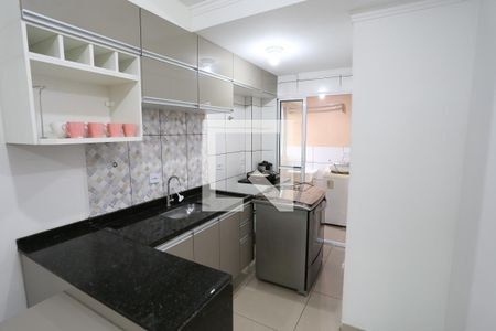 Cozinha de apartamento para alugar com 2 quartos, 42m² em Vila Granada, São Paulo