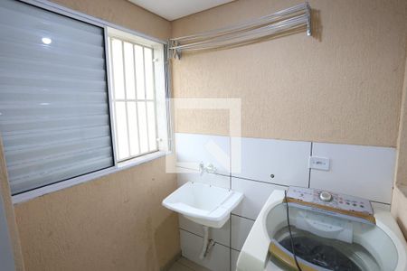 Área de Serviço de apartamento para alugar com 2 quartos, 42m² em Vila Granada, São Paulo