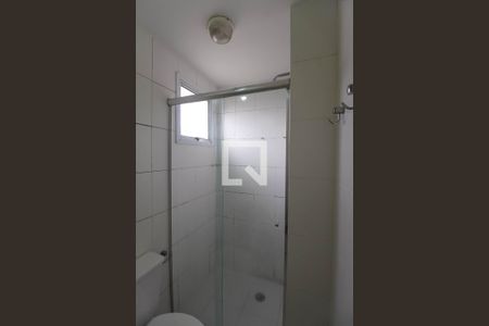 Banheiro de apartamento para alugar com 0 quarto, 30m² em Parque Independência, São Paulo