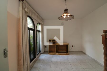 Sala  de casa para alugar com 2 quartos, 55m² em Quinta da Paineira, São Paulo