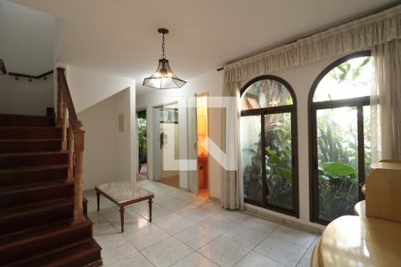 Sala  de casa para alugar com 2 quartos, 55m² em Quinta da Paineira, São Paulo