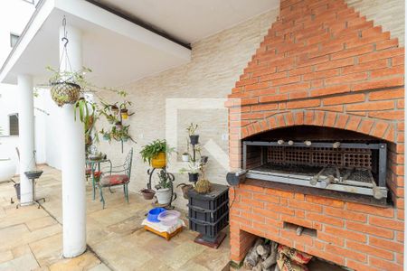 Casa à venda com 450m², 4 quartos e 8 vagas Casa à venda com 450m², 4 quartos e 8 vagasChurrasqueira