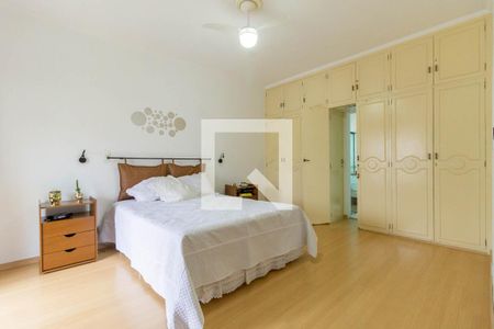 Casa à venda com 450m², 4 quartos e 8 vagas Casa à venda com 450m², 4 quartos e 8 vagasSuíte 1