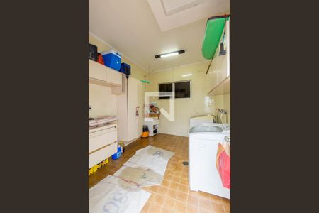 Casa à venda com 450m², 4 quartos e 8 vagas Casa à venda com 450m², 4 quartos e 8 vagasLavanderia