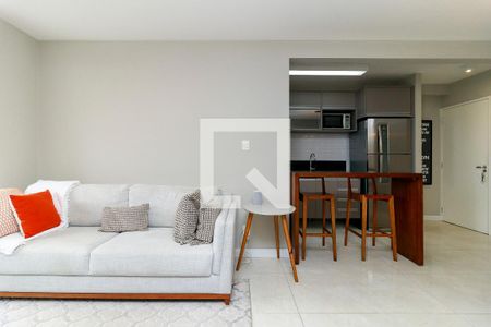 Sala de apartamento à venda com 2 quartos, 64m² em Santo Amaro, São Paulo