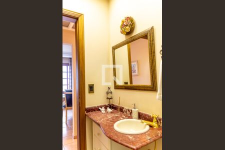 Casa à venda com 255m², 3 quartos e 5 vagasLavabo