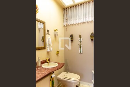 Casa à venda com 255m², 3 quartos e 5 vagasLavabo