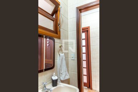 Casa à venda com 255m², 3 quartos e 5 vagasBanheiro de Serviço