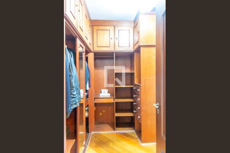 Casa à venda com 255m², 3 quartos e 5 vagasCloset do Quarto 2 - Suíte