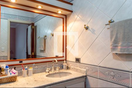 Casa à venda com 255m², 3 quartos e 5 vagasBanheiro da Suíte 3