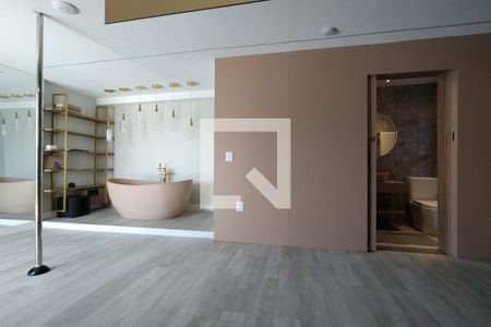 Apartamento à venda com 210m², 2 quartos e 2 vagas Apartamento à venda com 210m², 2 quartos e 2 vagasCobertura