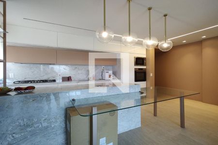 Apartamento à venda com 210m², 2 quartos e 2 vagas Apartamento à venda com 210m², 2 quartos e 2 vagasSala