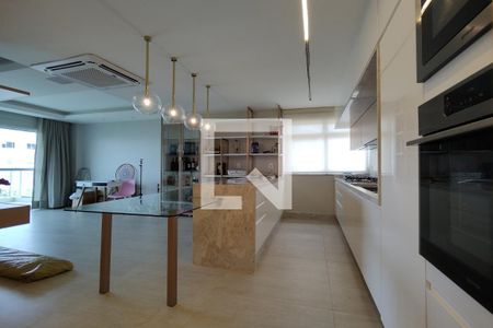 Apartamento à venda com 210m², 2 quartos e 2 vagas Apartamento à venda com 210m², 2 quartos e 2 vagasSala/Cozinha