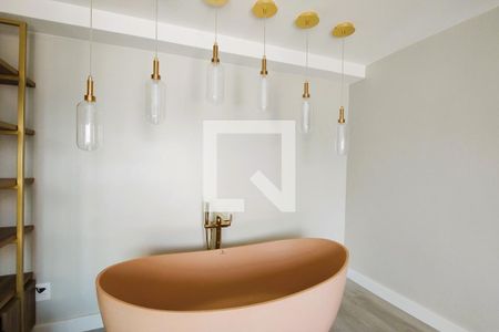 Apartamento à venda com 210m², 2 quartos e 2 vagas Apartamento à venda com 210m², 2 quartos e 2 vagasBanheira