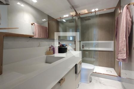 Apartamento à venda com 210m², 2 quartos e 2 vagas Apartamento à venda com 210m², 2 quartos e 2 vagasBanheiro Social