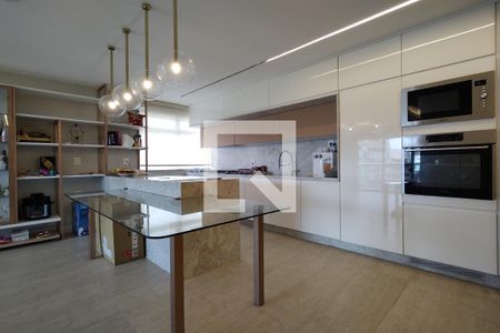 Apartamento à venda com 210m², 2 quartos e 2 vagas Apartamento à venda com 210m², 2 quartos e 2 vagasSala