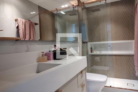 Apartamento à venda com 210m², 2 quartos e 2 vagas Apartamento à venda com 210m², 2 quartos e 2 vagasBanheiro Social