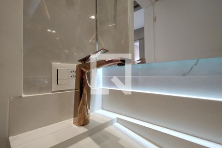 Apartamento à venda com 210m², 2 quartos e 2 vagas Apartamento à venda com 210m², 2 quartos e 2 vagasBanheiro Social