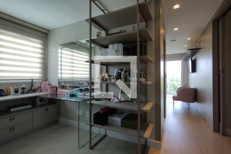 Apartamento à venda com 210m², 2 quartos e 2 vagas Apartamento à venda com 210m², 2 quartos e 2 vagasCloset