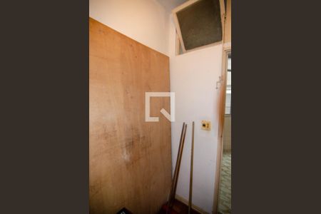Apartamento à venda com 150m², 3 quartos e 1 vaga Apartamento à venda com 150m², 3 quartos e 1 vagaQuarto de Serviço 2