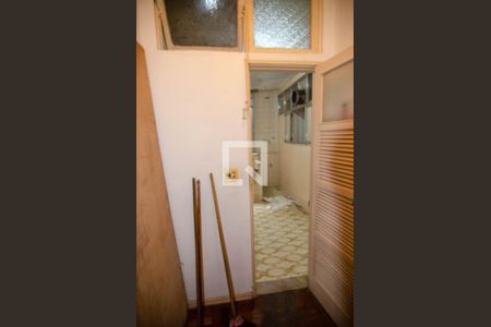 Apartamento à venda com 150m², 3 quartos e 1 vaga Apartamento à venda com 150m², 3 quartos e 1 vagaQuarto de Serviço 2