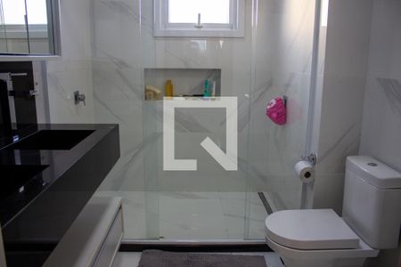 Casa para alugar com 234m², 3 quartos e 4 vagasBanheiro da Suíte 2