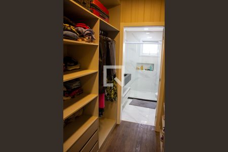 Casa para alugar com 234m², 3 quartos e 4 vagasCloset da suíte 2