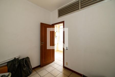 Apartamento à venda com 147m², 3 quartos e 2 vagasQuarto de Serviço