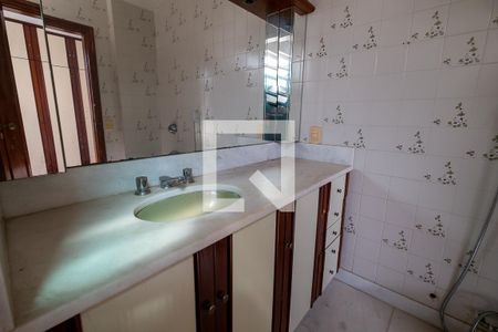 Apartamento à venda com 147m², 3 quartos e 2 vagasBanheiro da Suíte