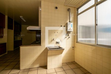 Apartamento à venda com 147m², 3 quartos e 2 vagasÁrea de Serviço