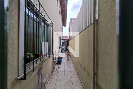 Casa à venda com 125m², 3 quartos e 2 vagas Casa à venda com 125m², 3 quartos e 2 vagasCorredor externo