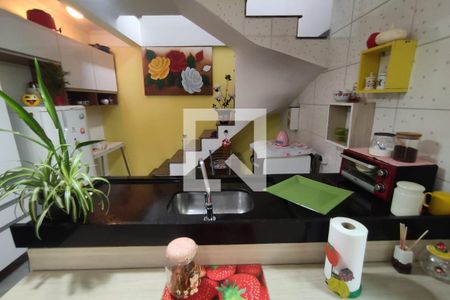 Casa à venda com 125m², 3 quartos e 2 vagas Casa à venda com 125m², 3 quartos e 2 vagasCozinha