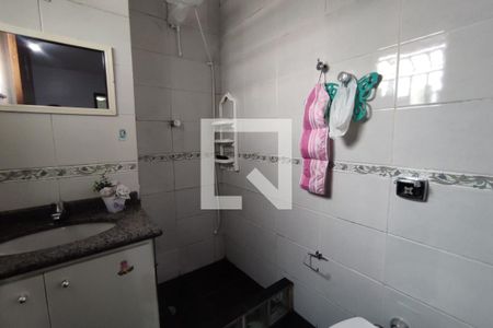 Casa à venda com 125m², 3 quartos e 2 vagas Casa à venda com 125m², 3 quartos e 2 vagasBanheiro Social