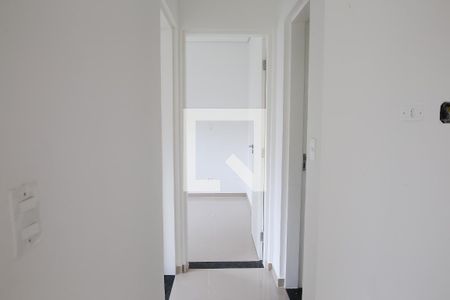 Corredor de apartamento para alugar com 2 quartos, 40m² em Vila Guiomar, Santo André