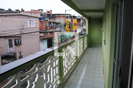 Varanda de casa à venda com 5 quartos, 186m² em Jardim Silvia, Guarulhos