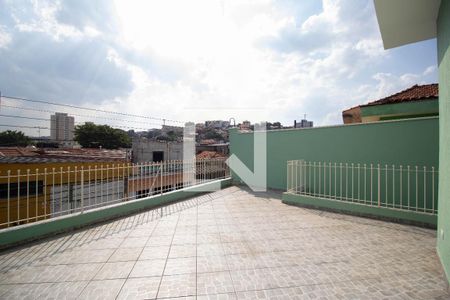Casa à venda com 170m², 3 quartos e 4 vagasTerraço