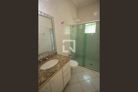 Casa à venda com 170m², 3 quartos e 4 vagasLavabo