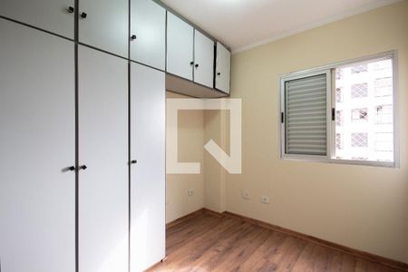 Quarto 2 de apartamento para alugar com 2 quartos, 65m² em Vila Yara, Osasco