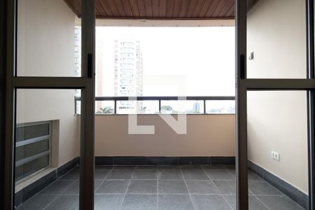 Sacada de apartamento para alugar com 2 quartos, 65m² em Vila Yara, Osasco