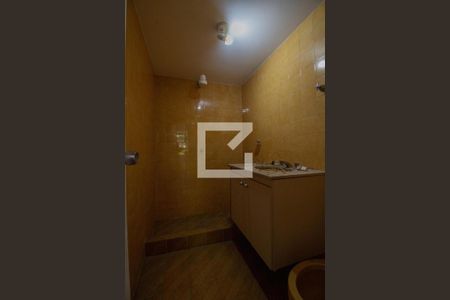 Casa à venda com 568m², 6 quartos e 6 vagasBanheiro 5