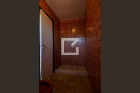 Casa à venda com 568m², 6 quartos e 6 vagasBanheiro da Suíte 5