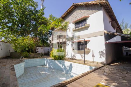 Casa à venda com 568m², 6 quartos e 6 vagasPiscina
